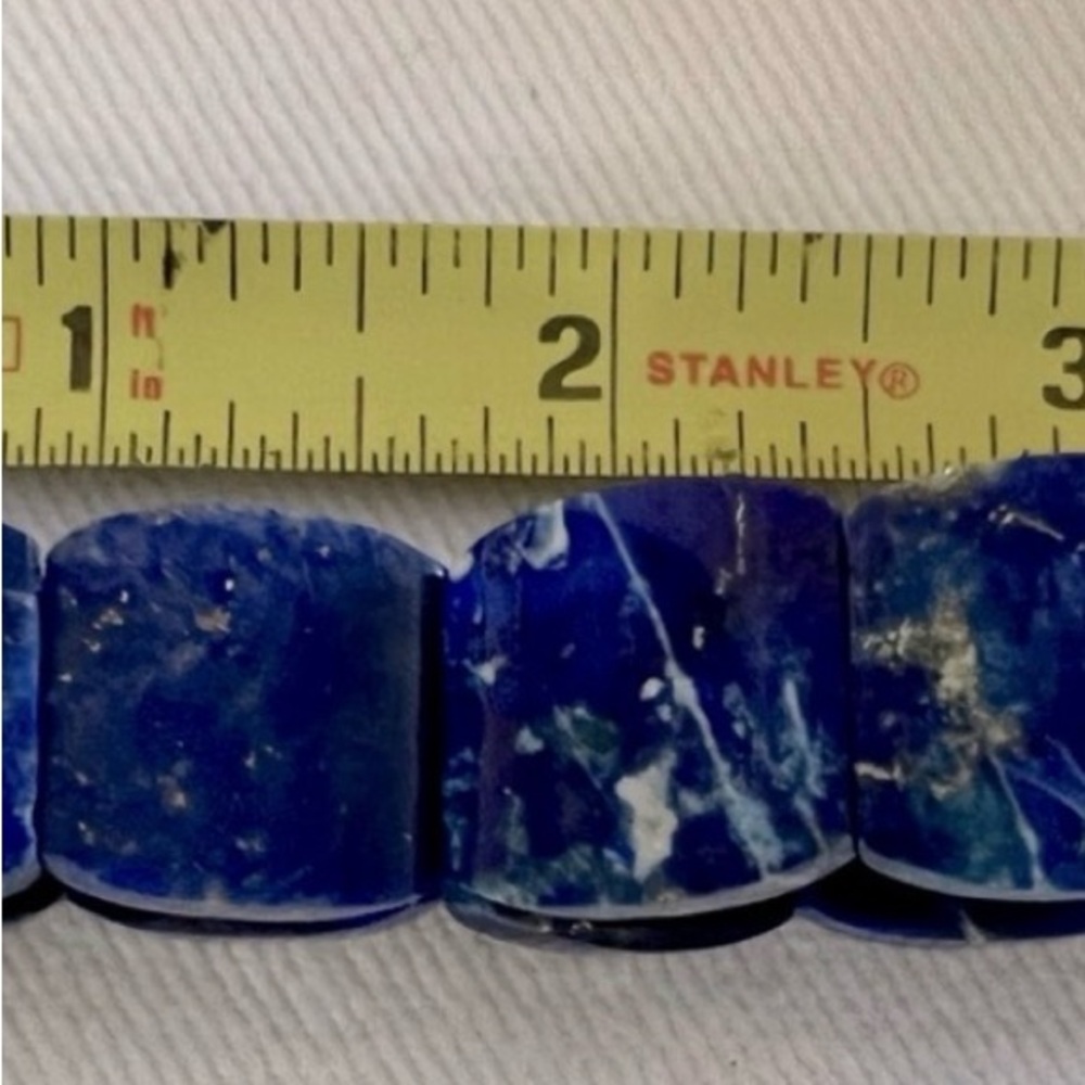 Beautiful Lapis Lazuli Semi-Precious Crystal stunning Stretch Bracelet - Picture 4 of 7